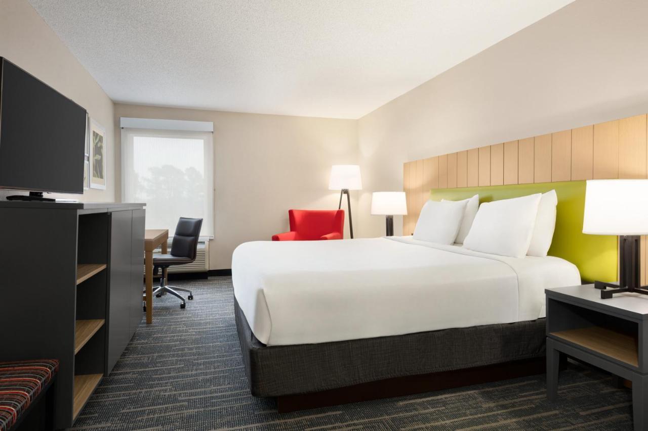 Country Inn & Suites By Radisson, Dunn, Nc Buitenkant foto